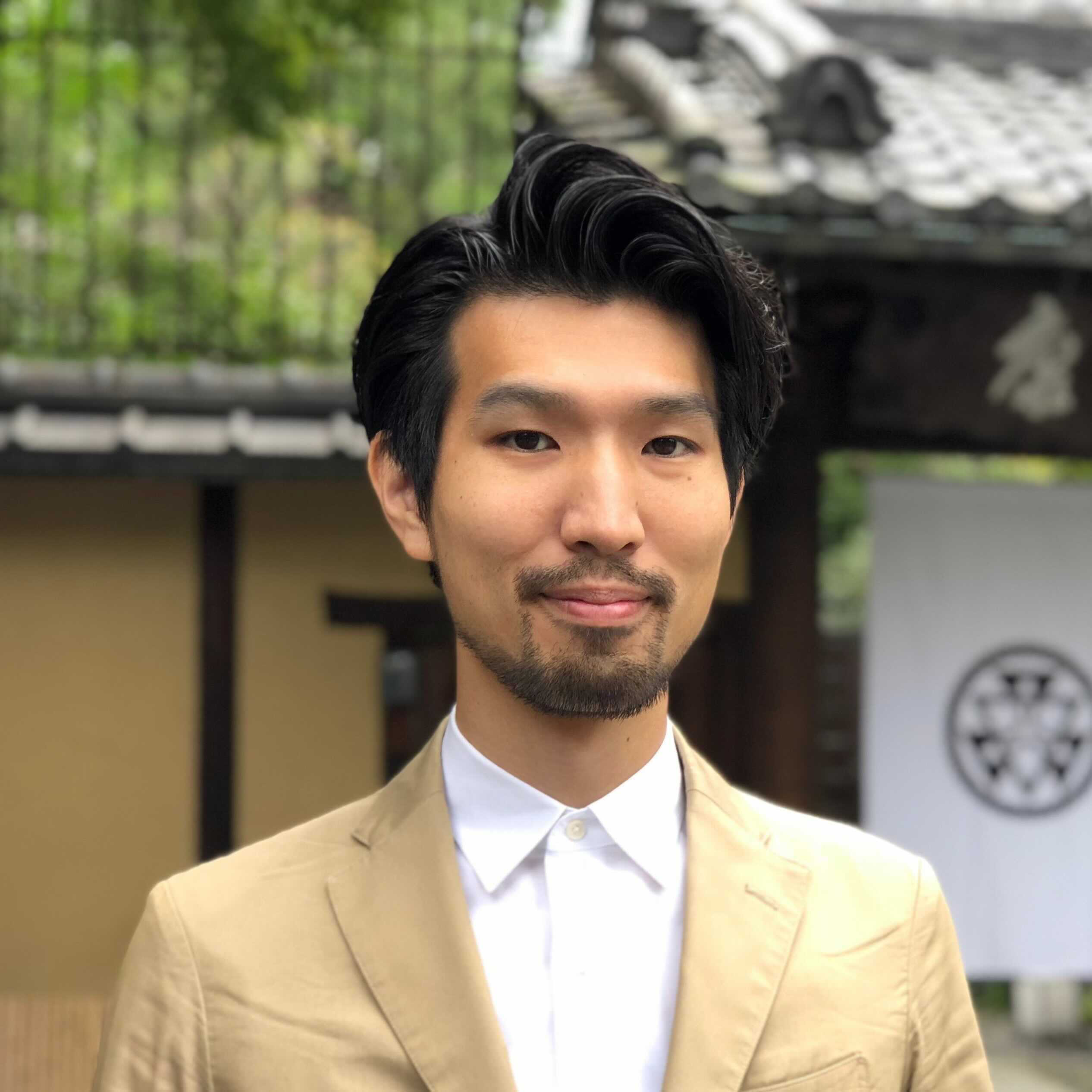 鳥山 郷（トリヤマ ゴウ）氏